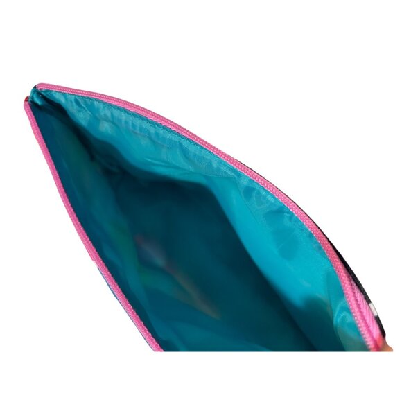 Clinique Kapitza Multicolor Canvas Pouch With Pink Zipper & Inner Lining - Picture 4 of 6